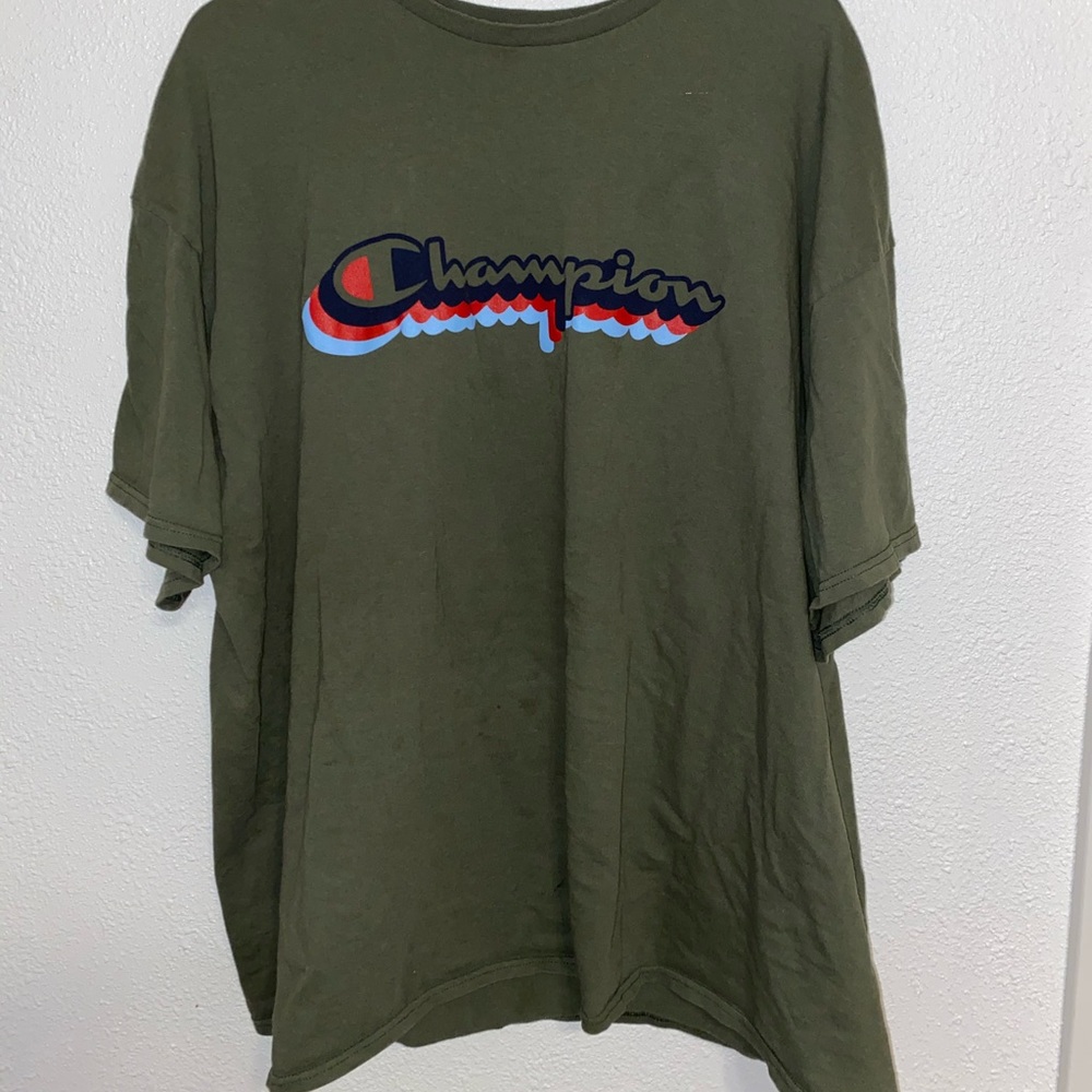 Champion t-shirt